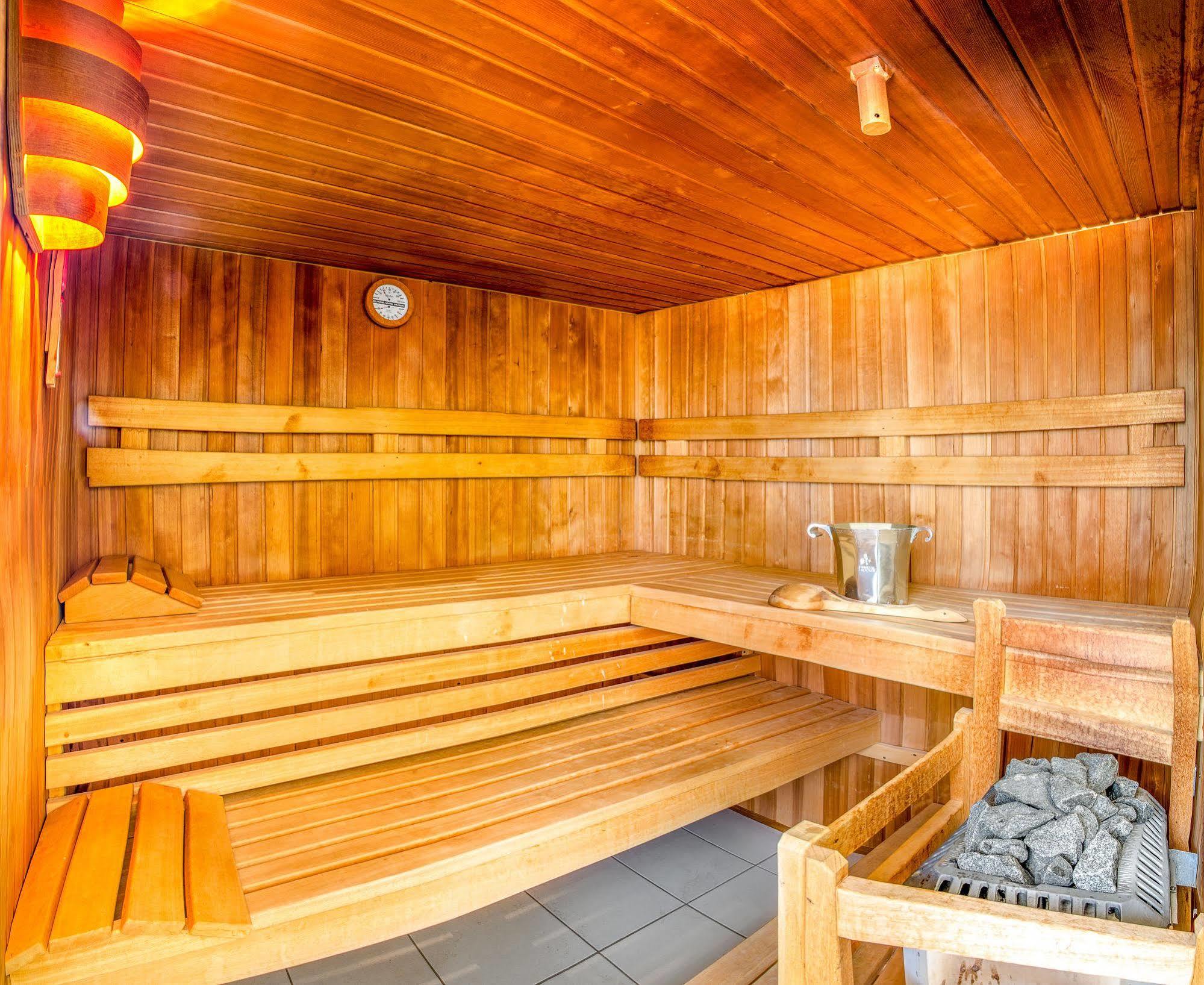 赫希酒店 弗罗伊登施塔特 外观 照片
